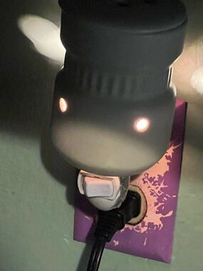 Huntington Home Black Ceramic Plug-In Night Light with Soft Glow